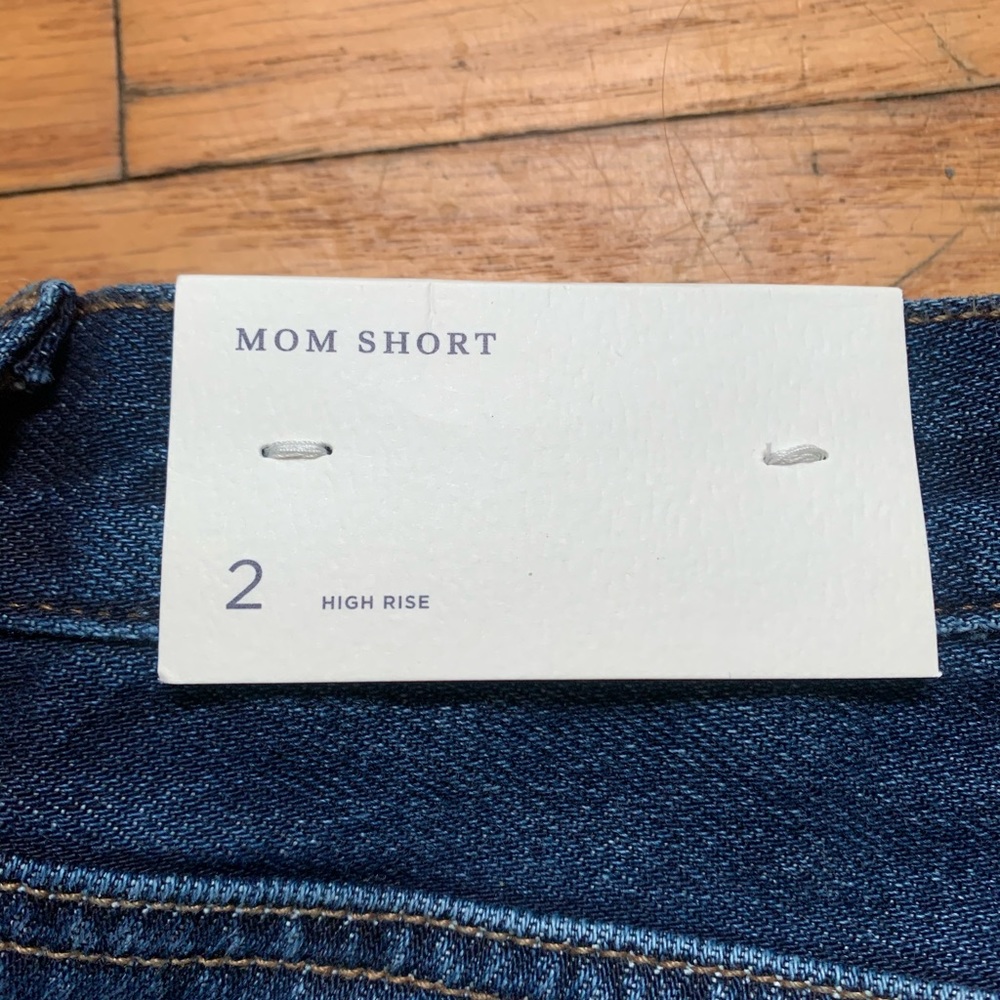 AEO High Rise Mom Short - Picture 5 of 5